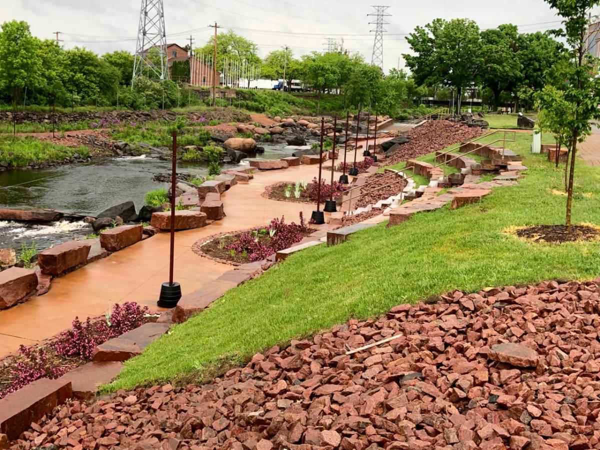 Whitewater-Park-Course_DA1E8629-5056-A36A-083BFFBDF43EDDC5-da1e852f5056a36_da1e8c48-5056-a36a-081937c7a3938787.jpg