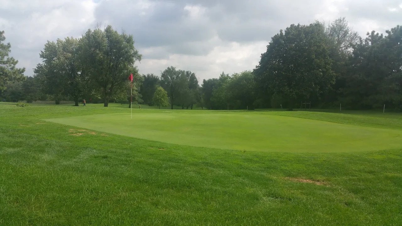 Pine lake Golf and Tennis Club 2