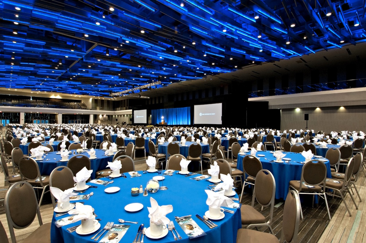 EllenDallager.DNCStDinner.BattelleHall.Oct16.1 Large.jpeg