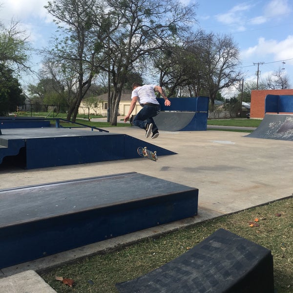 Skate 6