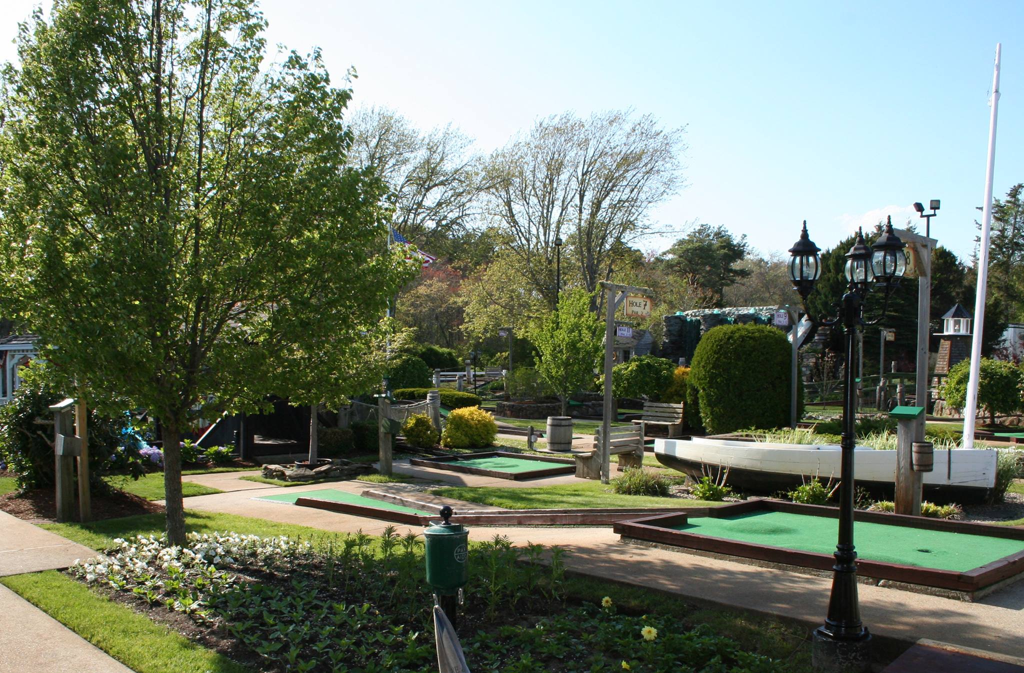 Holiday Hill Miniature Golf6