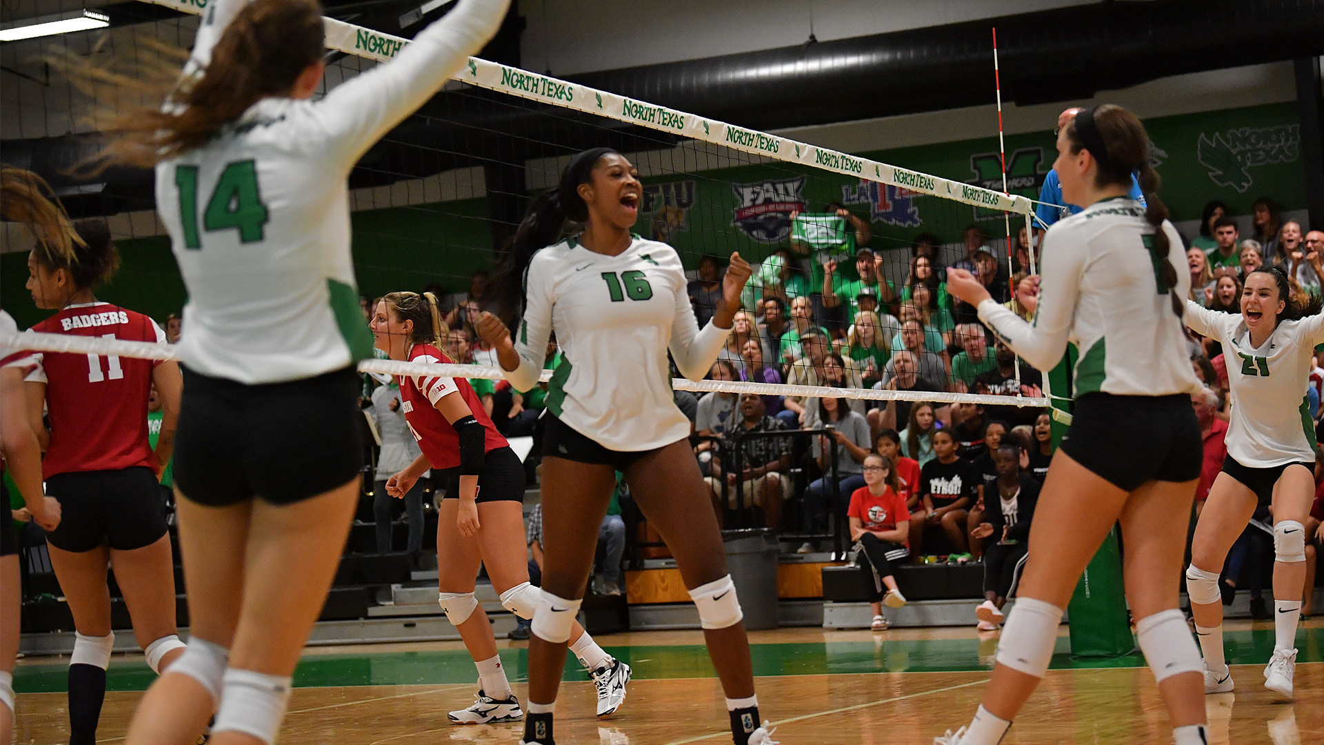 unt volleyball center 4