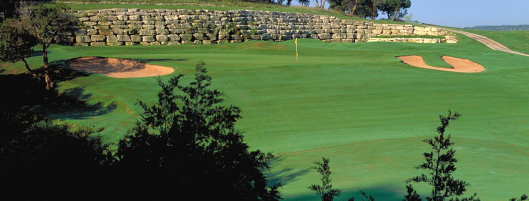 river place country club 3