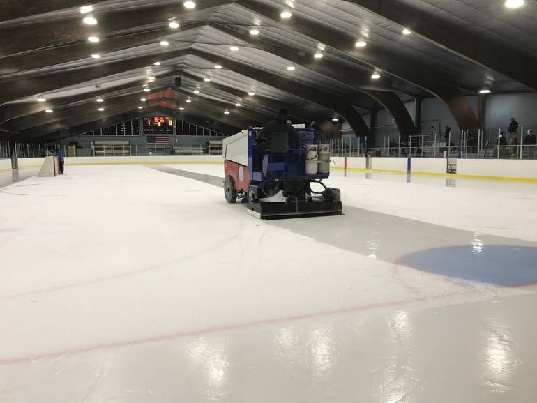 warinanco sports center zamboni