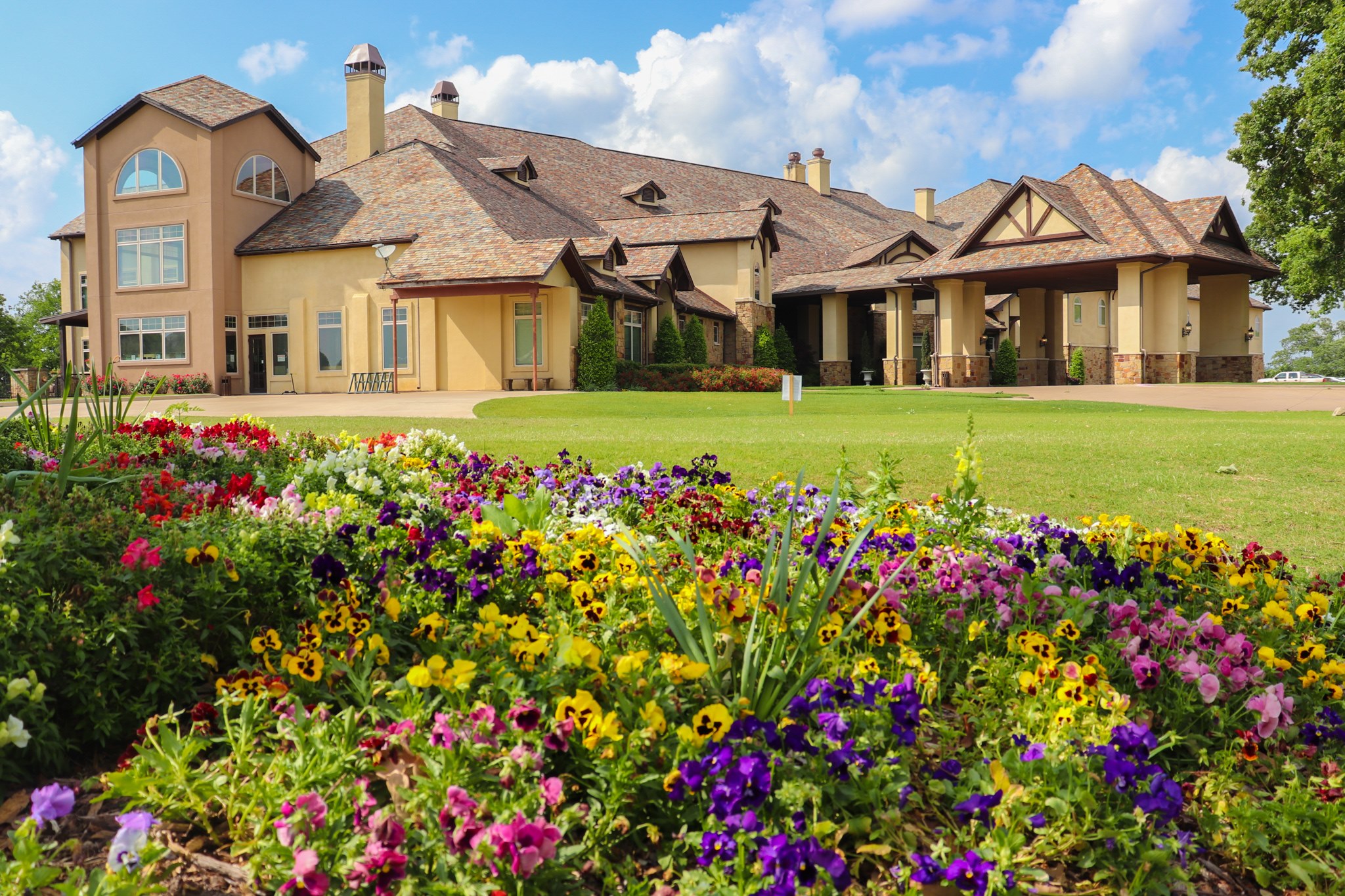 Cascades Country Club
