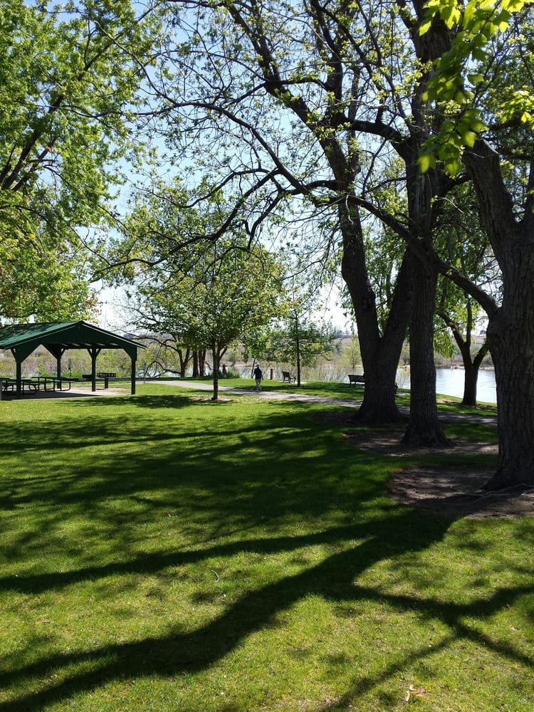 Leslie Groves Park2