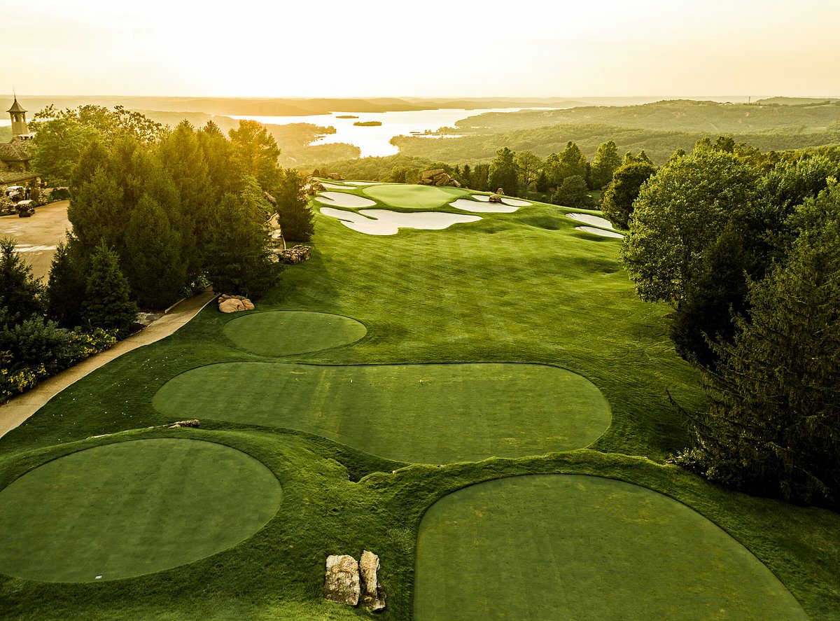 top-of-the-rock-golf.jpg