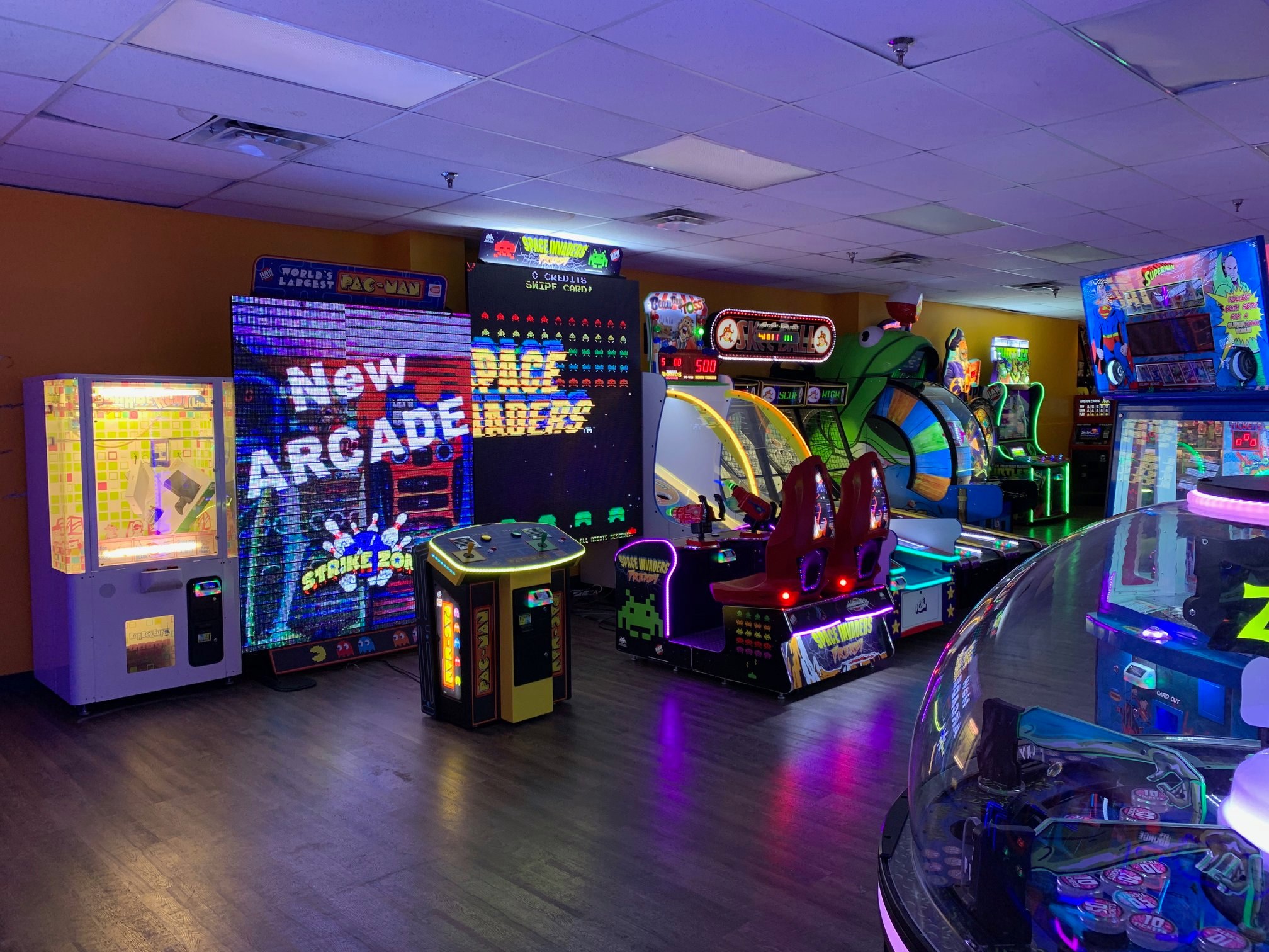 Strike Zone Bowling Lanes2