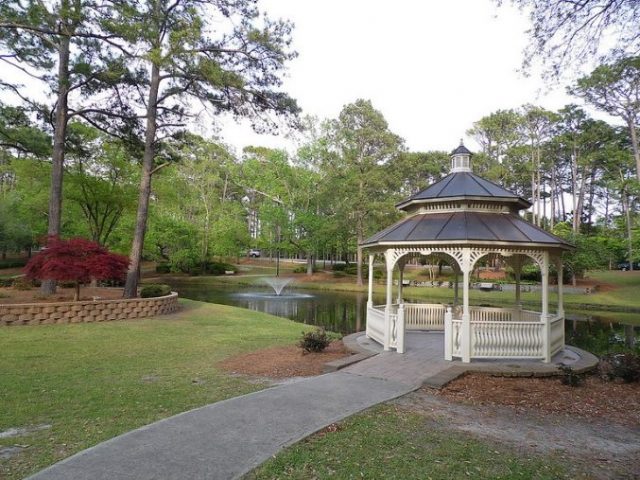 Hugh-Macrae-Park-e1468978399530