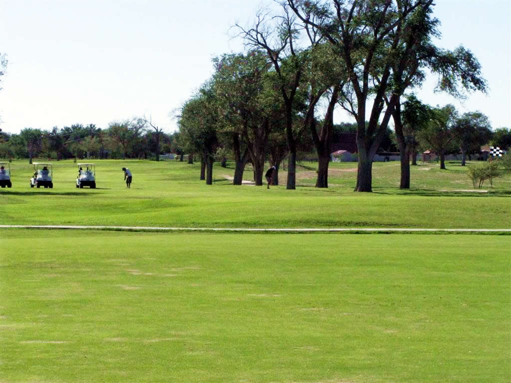 Sunset Golf and Country Club7