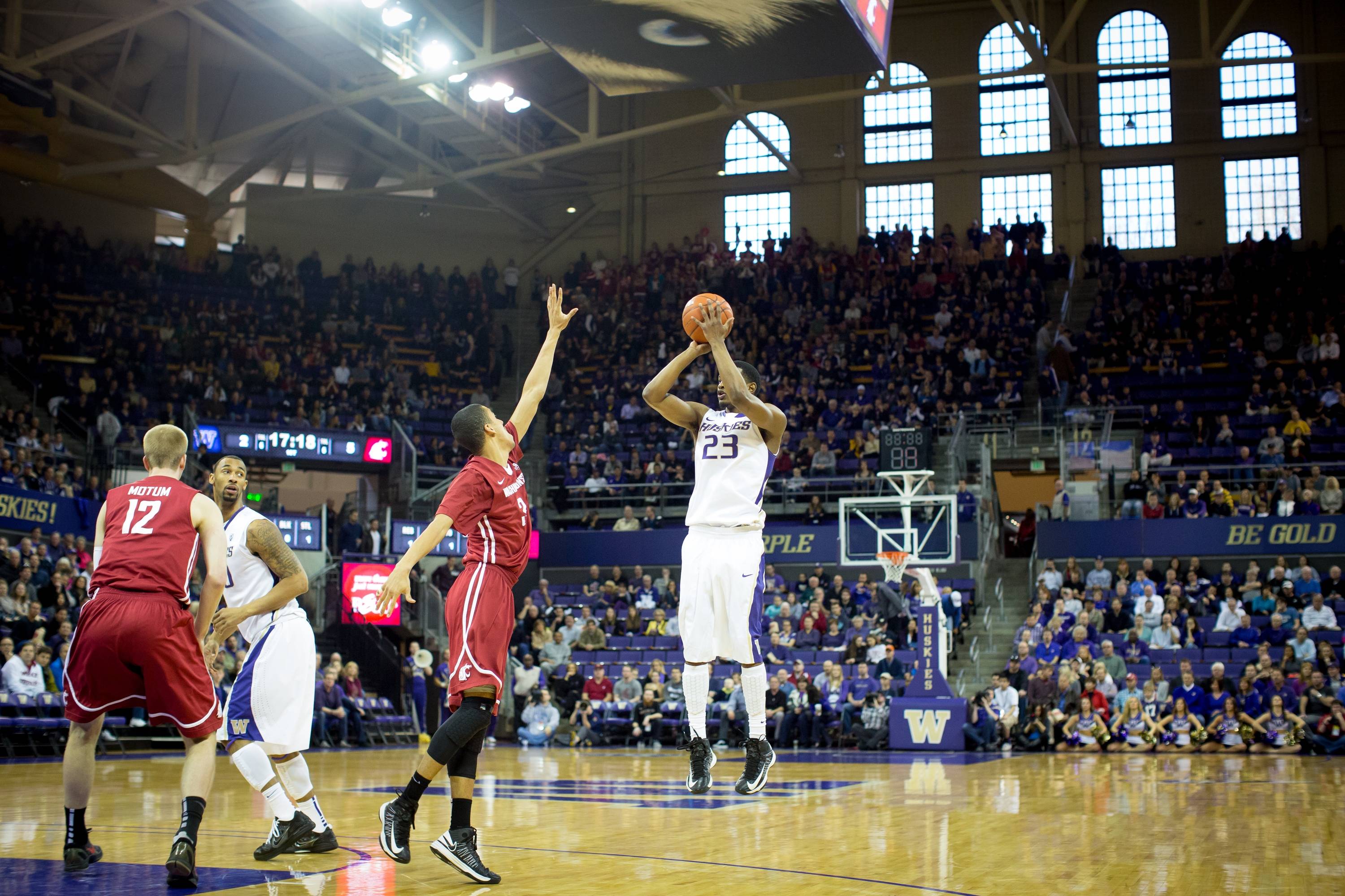 Alaska Airlines Arena at Hec Edmundson Pavilion (4)