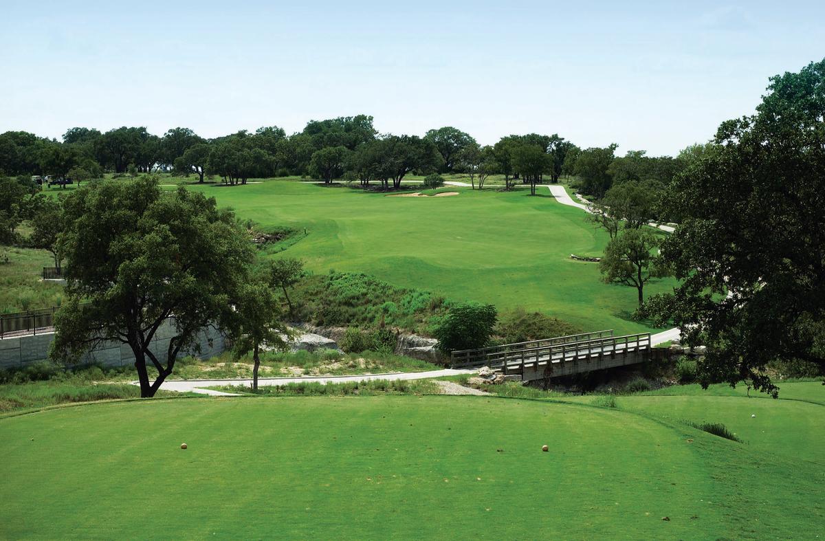 Avery-Ranch-hole-7---Avid-Golfer-b5bc572ea972016_b5bc585e-dabf-add3-22677f6e552a7e6b