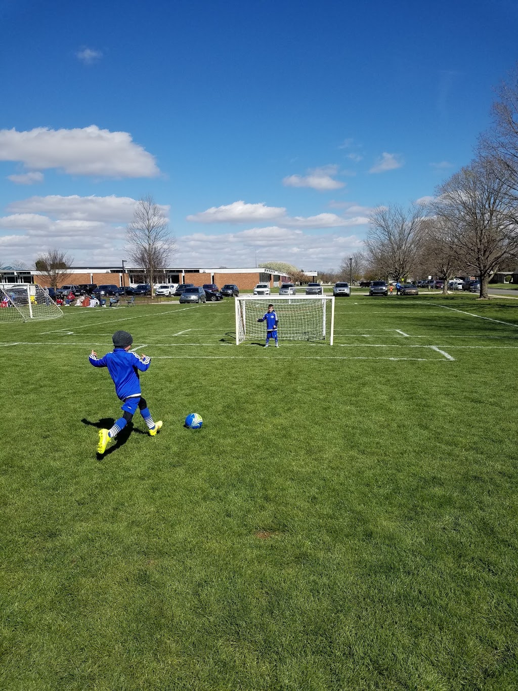 a58d8fadcf6bc1922e730937e3eb0a6f_-united-states-indiana-bartholomew-county-columbus-township-columbus-parkside-drive-1400-freedom-field-812-376-2599