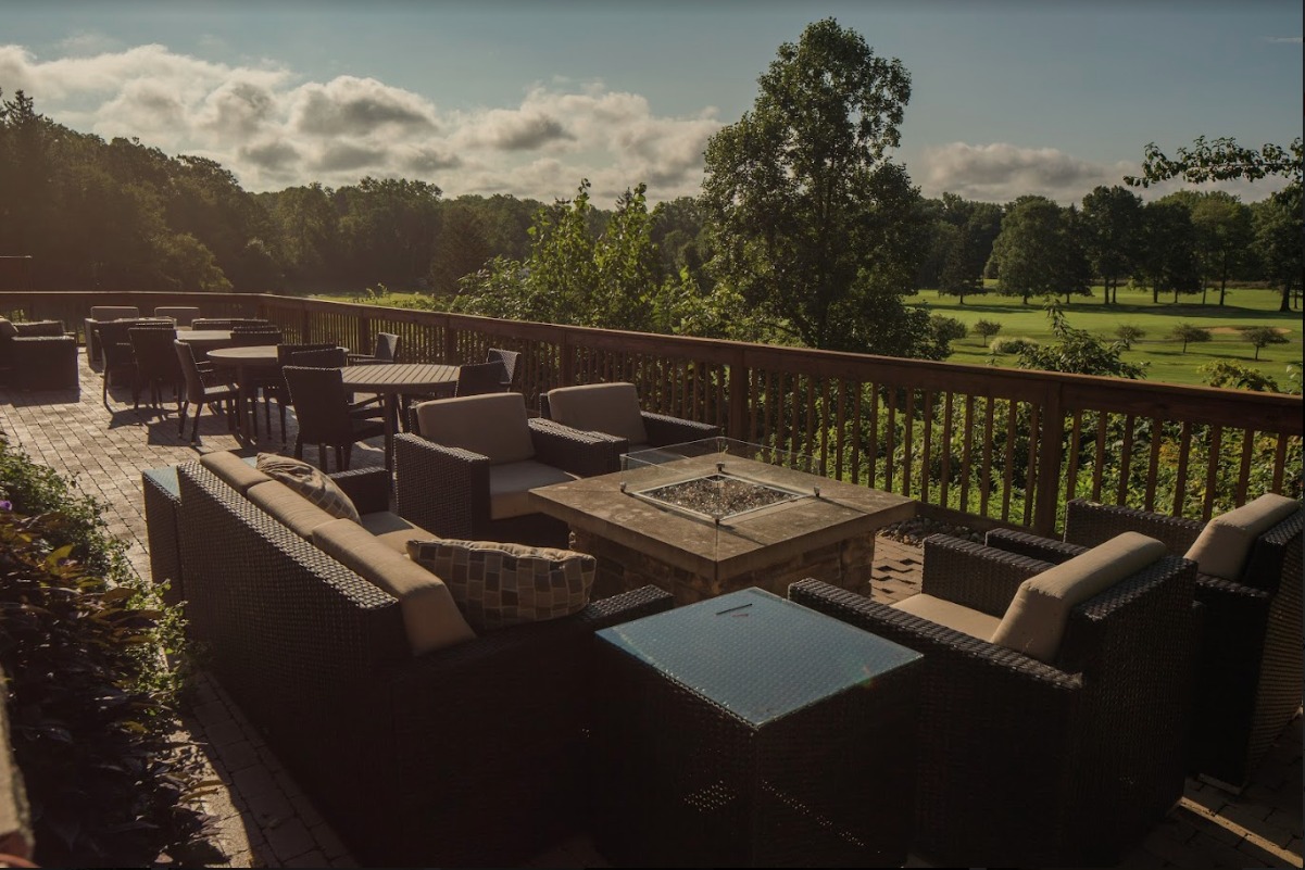 Columbia Hills Country Club 8