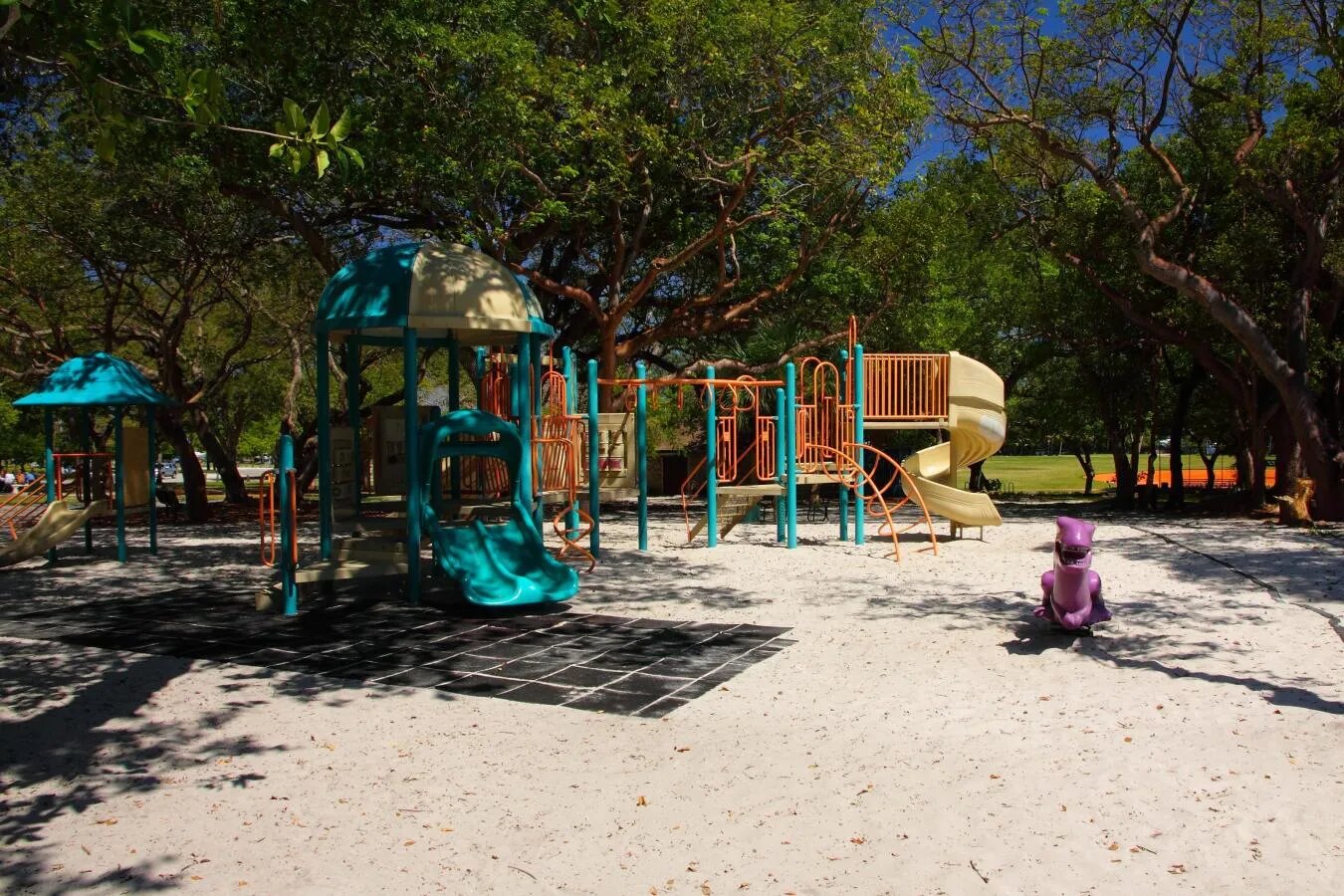 Peacock Park2