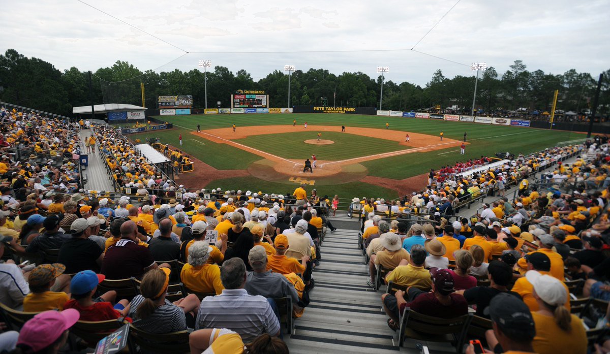 southern miss baseball stadium hattiesburg.jpg