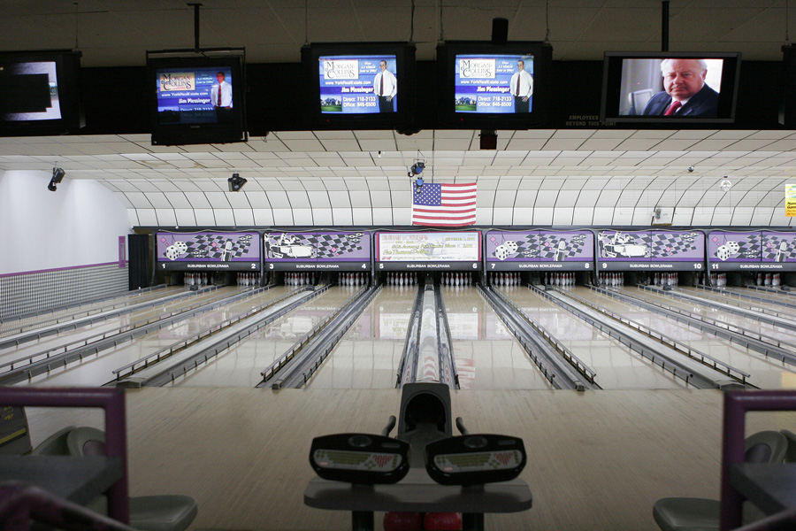 Suburban Bowlerama_2.jpg