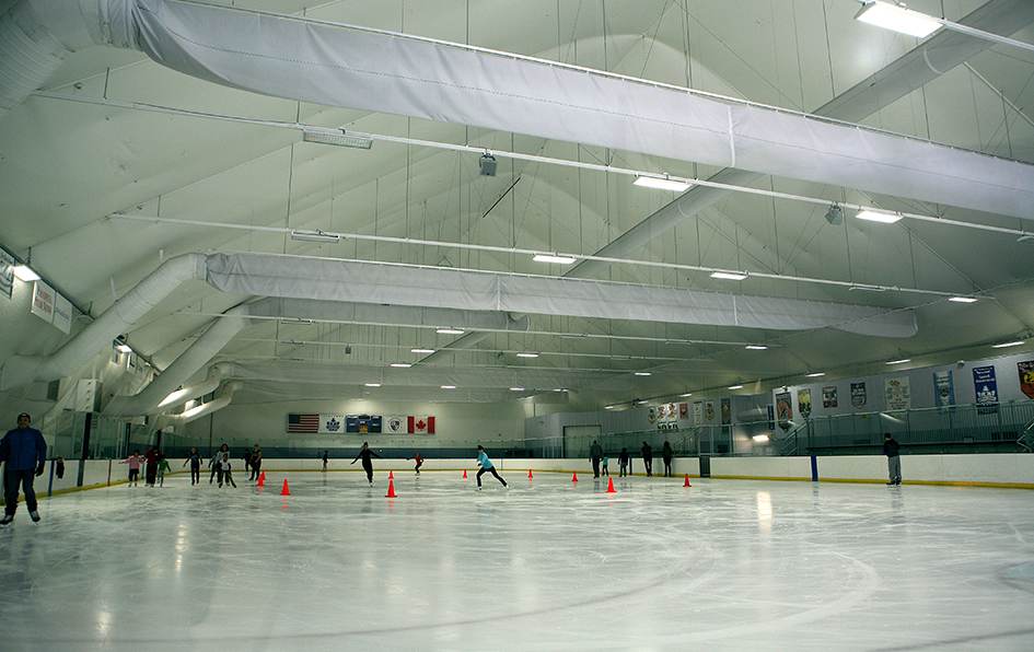 945x596-pasadena-ice-skating-center_0000_IMG_7950_2939cbc23fa54f438a392f360c0f1774