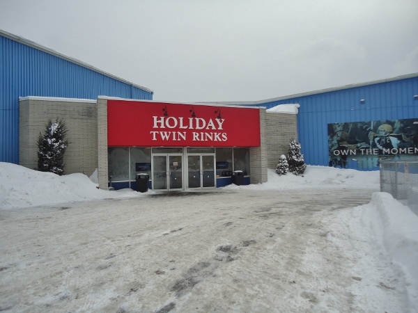 Holiday Twin Rinks 2