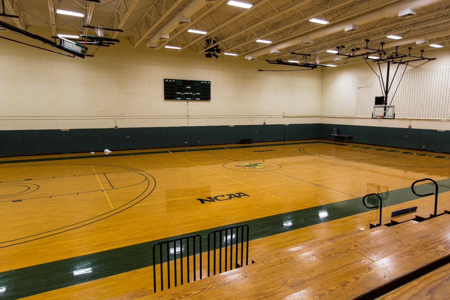 Gymnasium 2