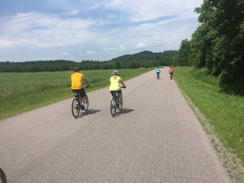 bike+tour+farmland+countryside
