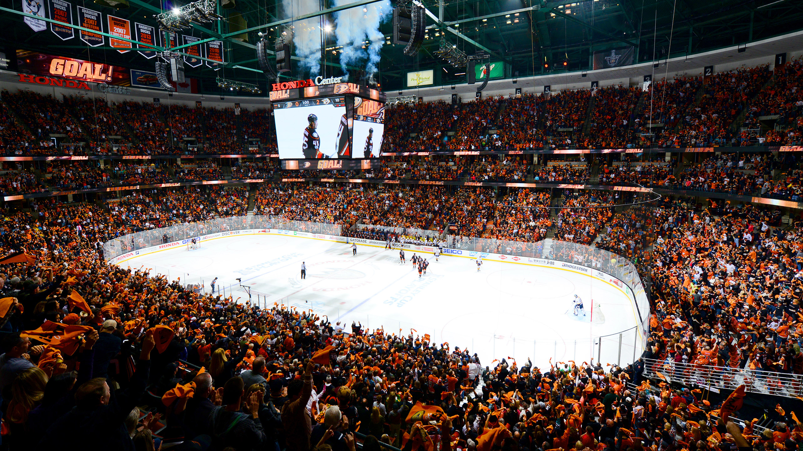 Honda Center2