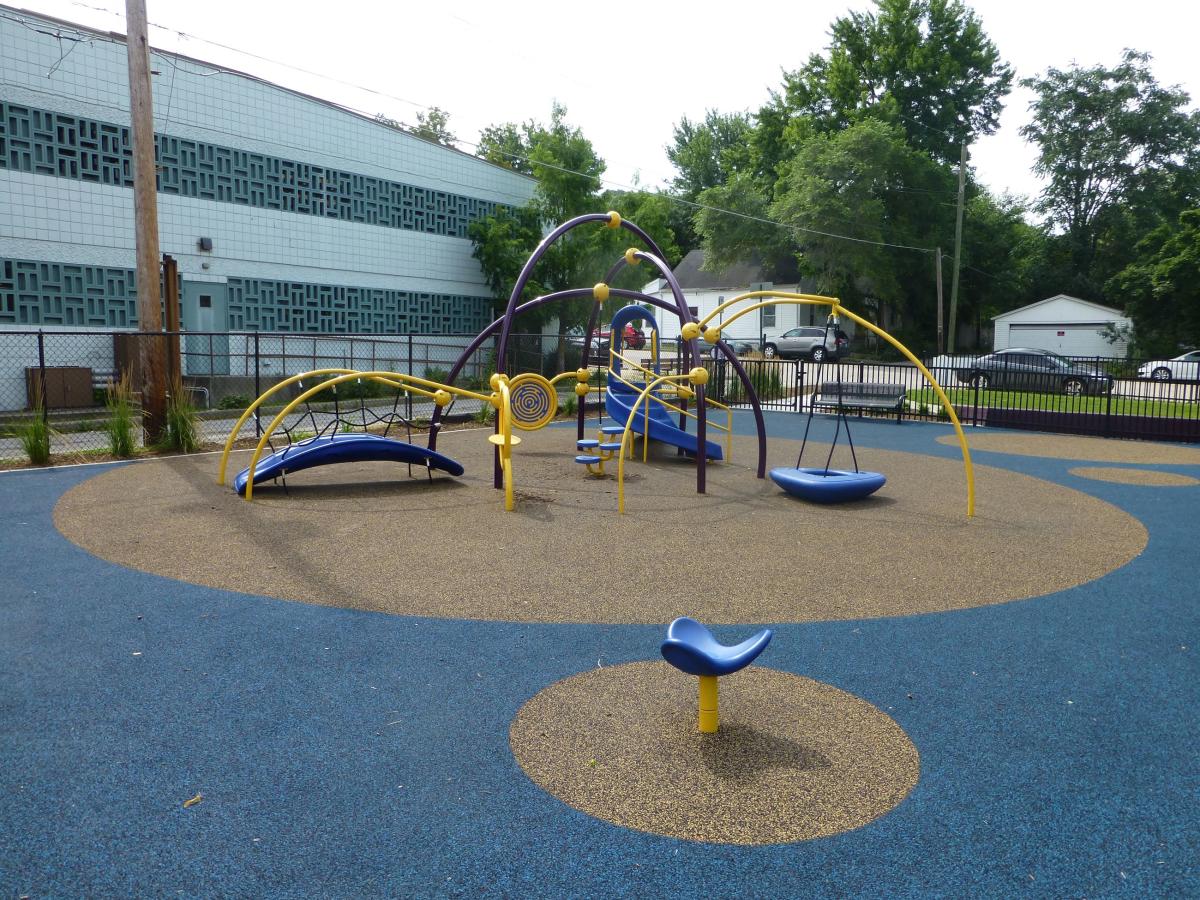 South-Tipp-Park-Play-area-04eaa204c34744d_04eaa34f-e21c-6799-5ad54f205028fdac