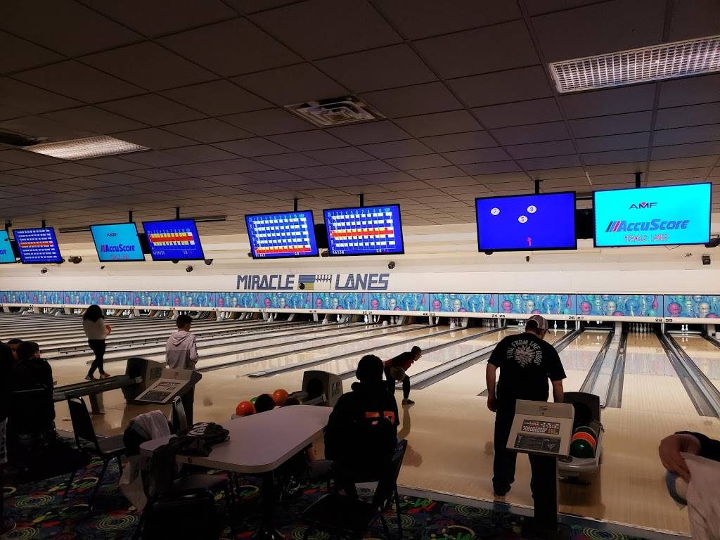 Miracle Lanes of Toledo 3