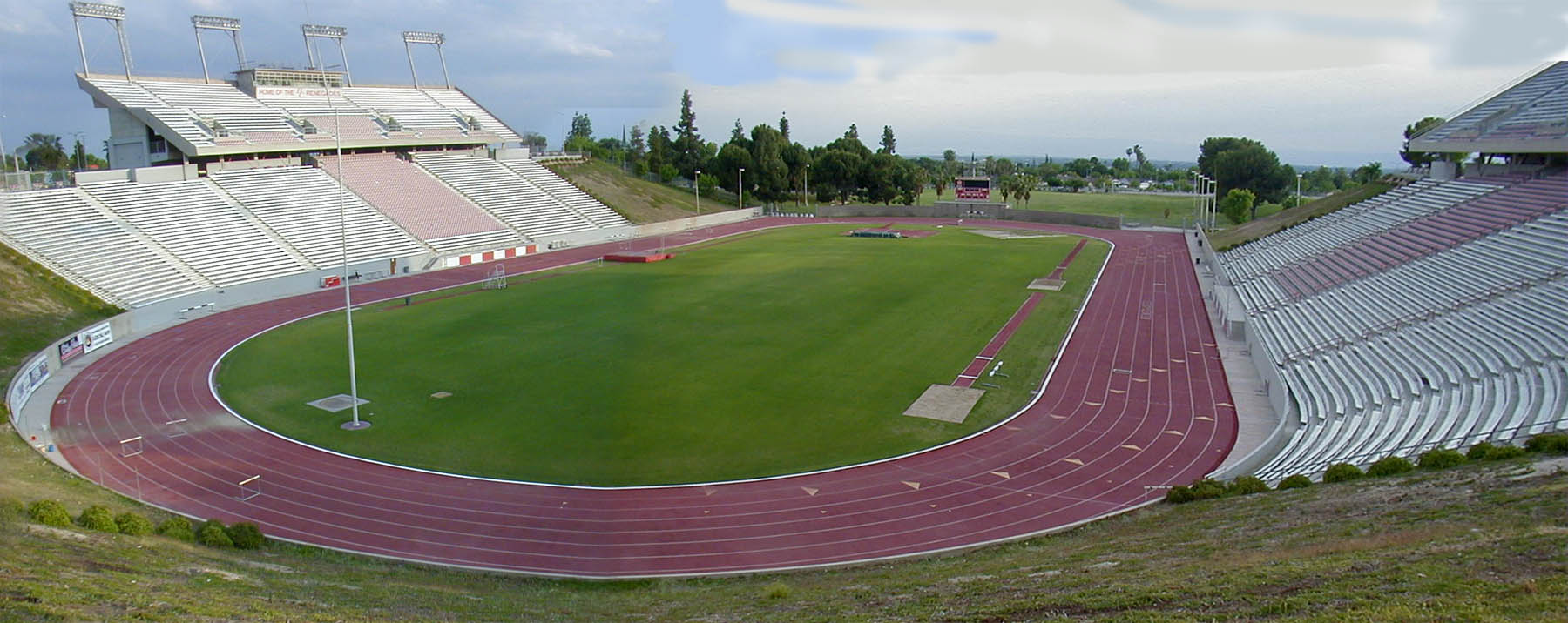 Bakersfield_Memorial_Stadium_2