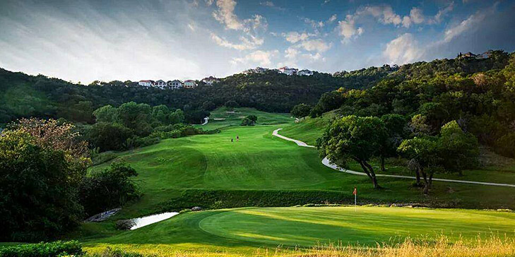 river place country club 4