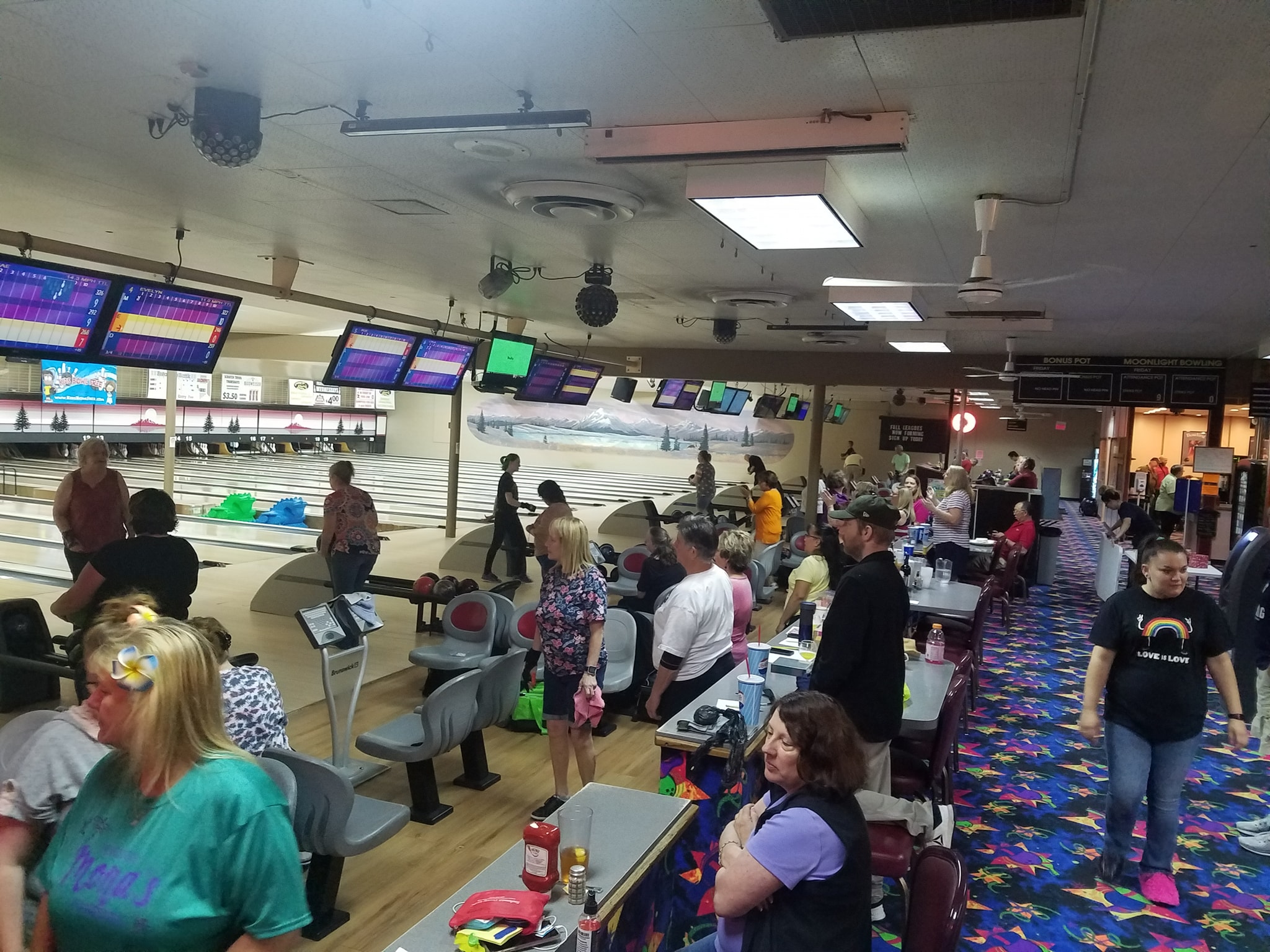 Evergreen Lanes10