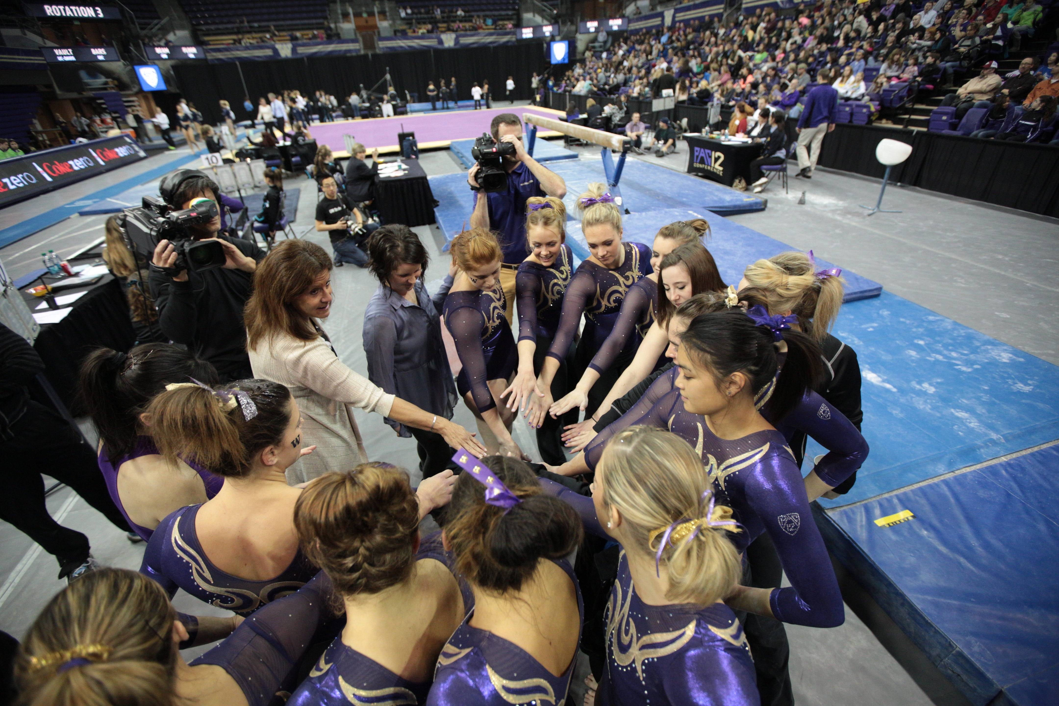 Alaska Airlines Arena at Hec Edmundson Pavilion (2)