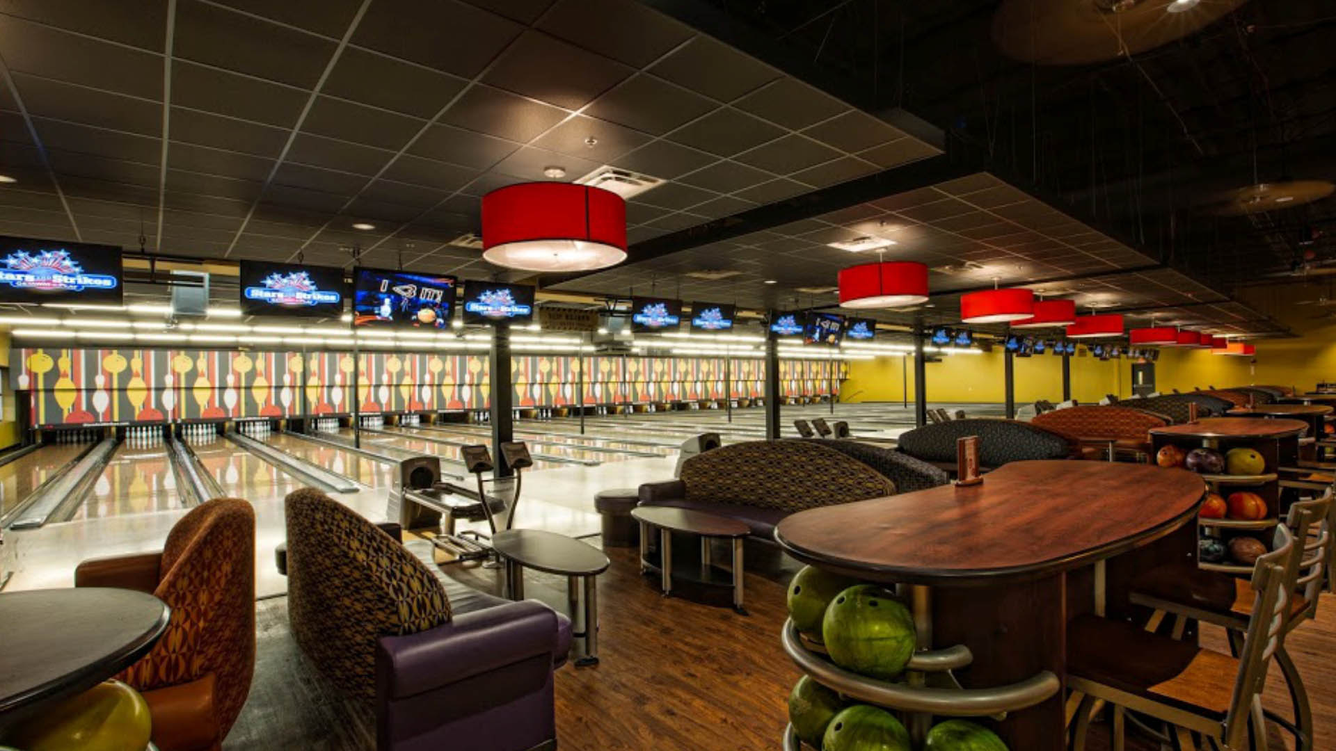 Stars and Strikes 4