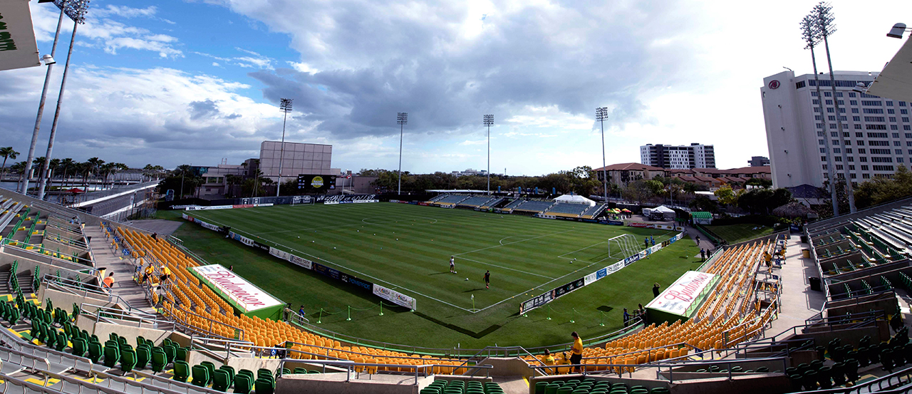 Al-Lang-Stadium