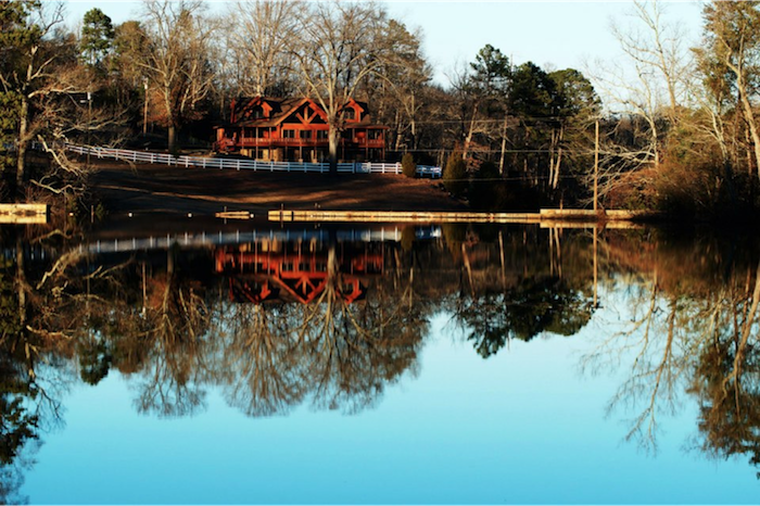 ParisMountainLake0_e6f9aa5a-5056-a36f-235b7b55bf276065