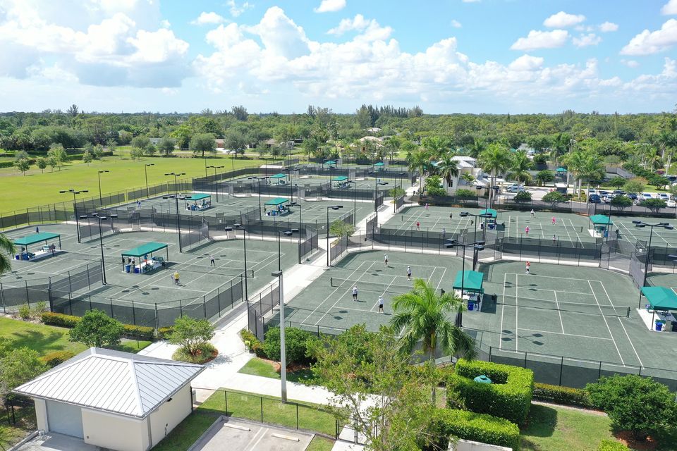 Wellington Tennis Center6