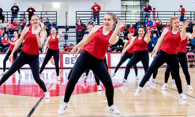 180413_Dance_Team