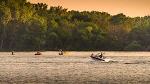 Lake Mitchell jet skis.jpg
