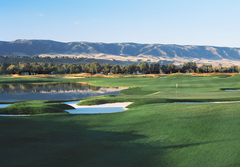 Three Crowns Golf Club background.jpeg