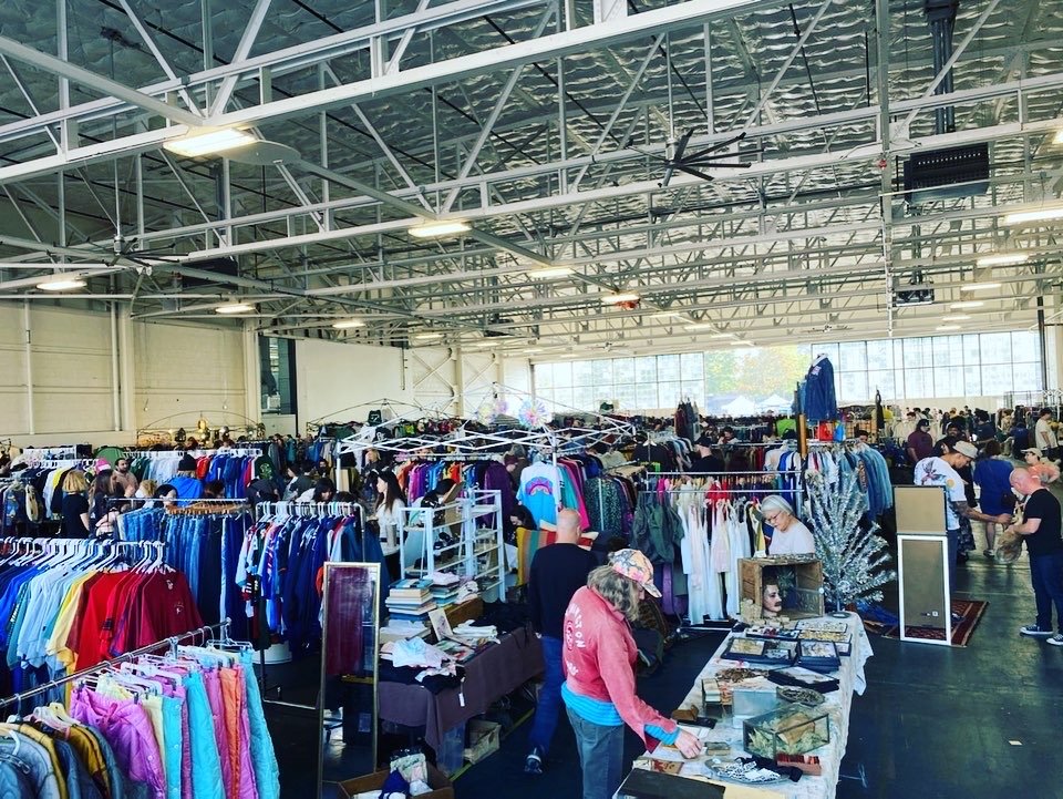 hangar 30 flea market seattle .jpg
