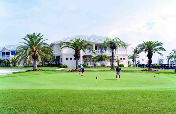 Isla Del Sol Yacht & Country Club6