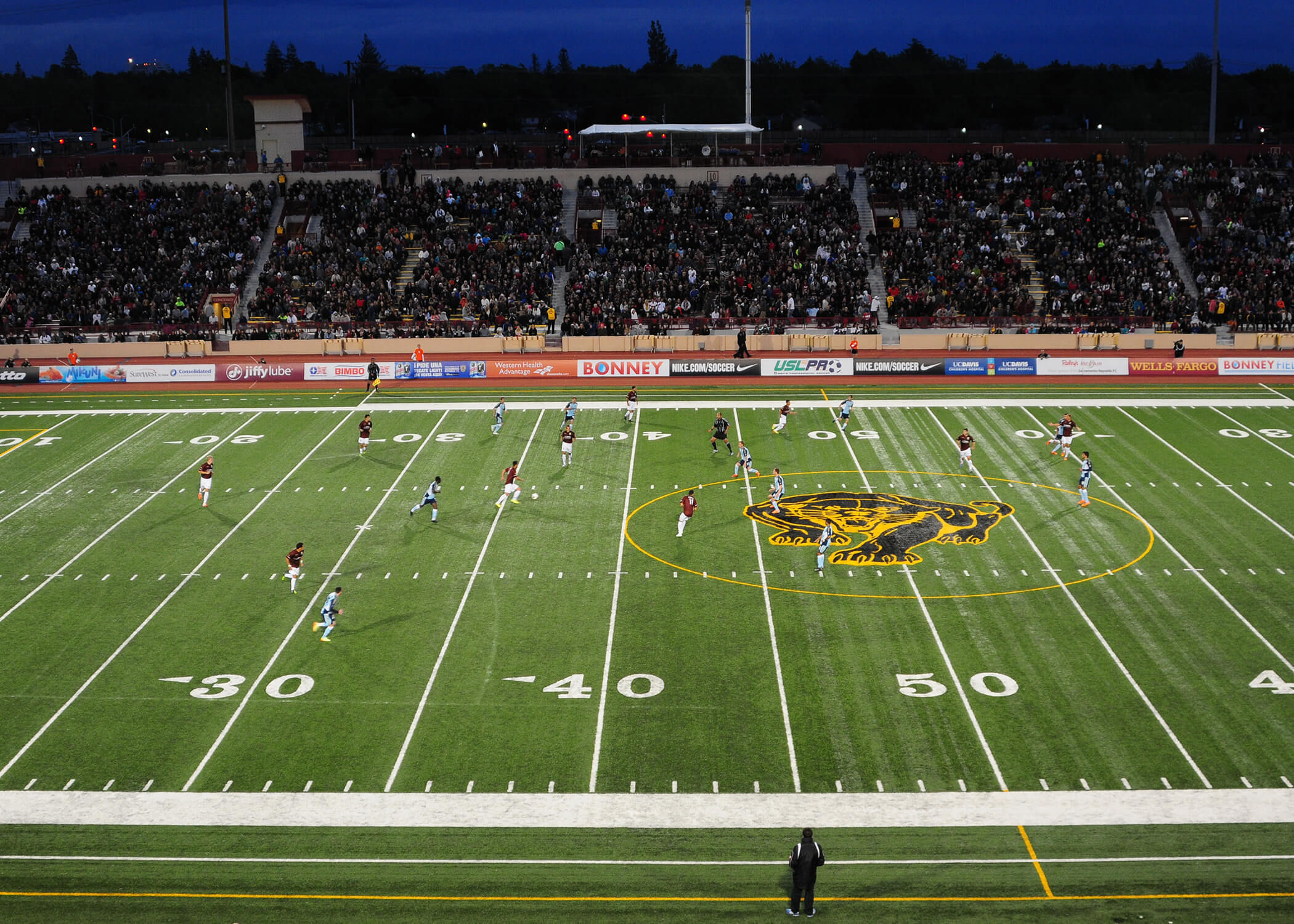 Charles_C_Hughes_Stadium