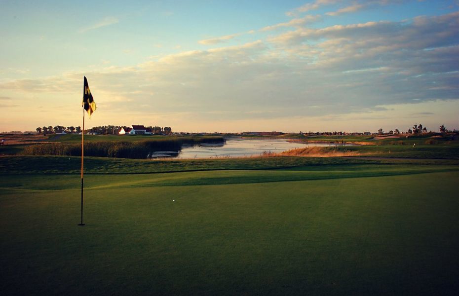 AnyConv.com__King's Walk Golf Course 4