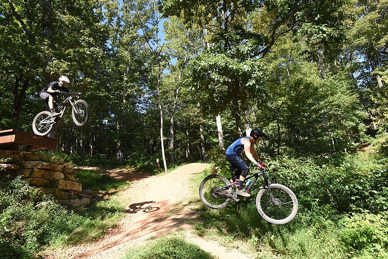 Barn Bluff 4