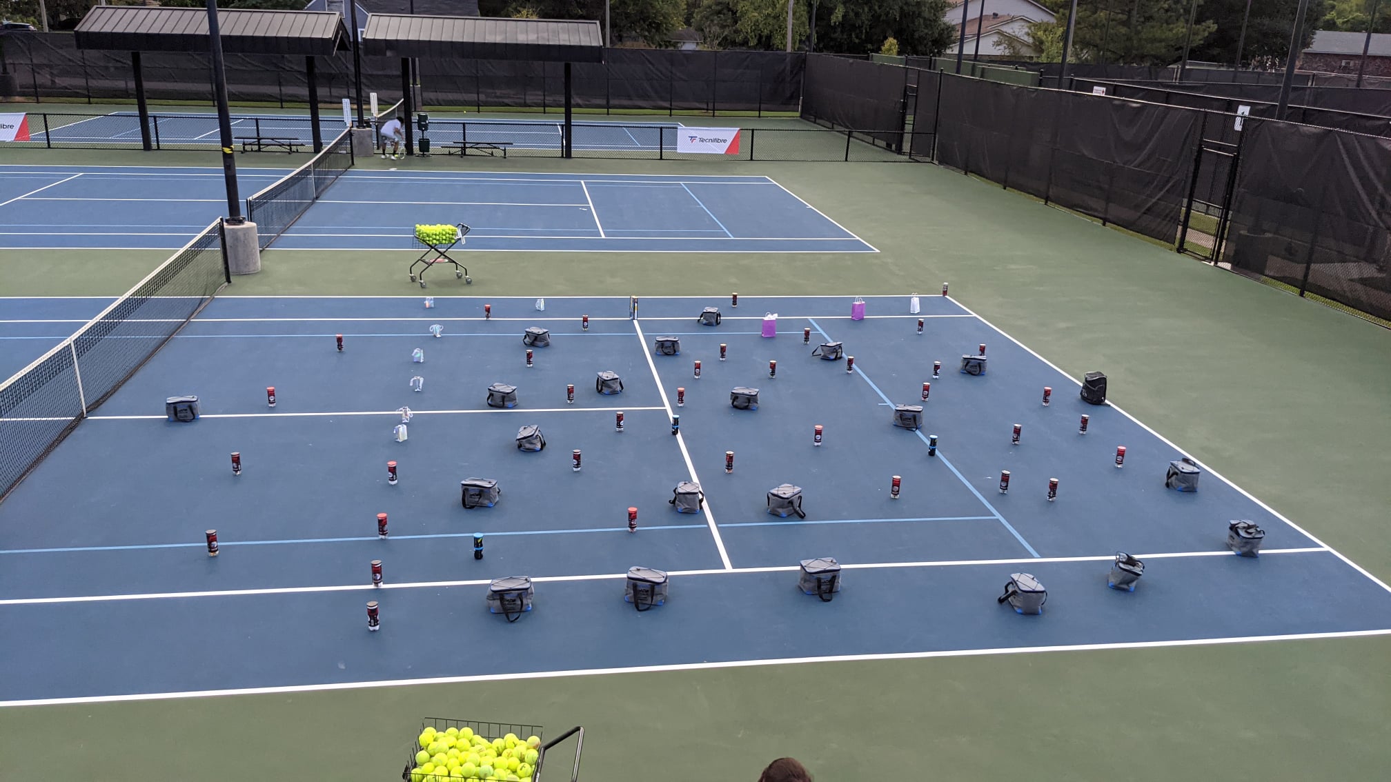 Querbes Tennis Center 6