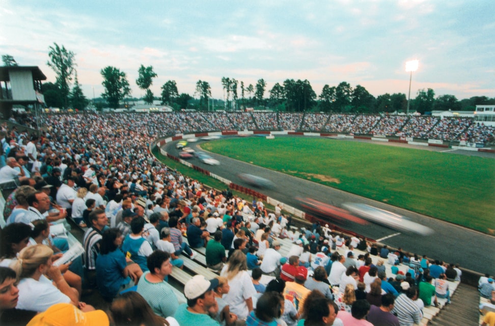 Bowman_Gray_day_-_300dpi_medium_SpvUIYg_t28a0jRF8GxZX6t18q0ABlZBh_rgb_l.jpg