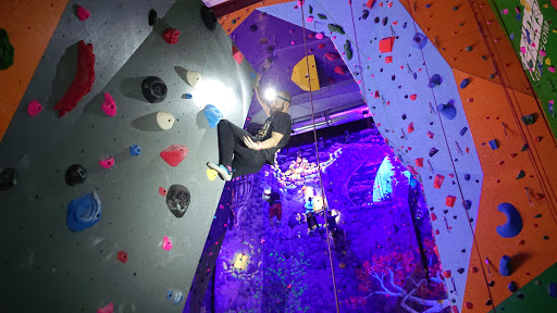 On The Rocks Climbing Gym2