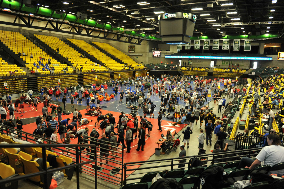 Wrestling_UCCU_1200_.jpg