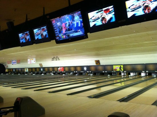 Park Lanes Bowling Center 3