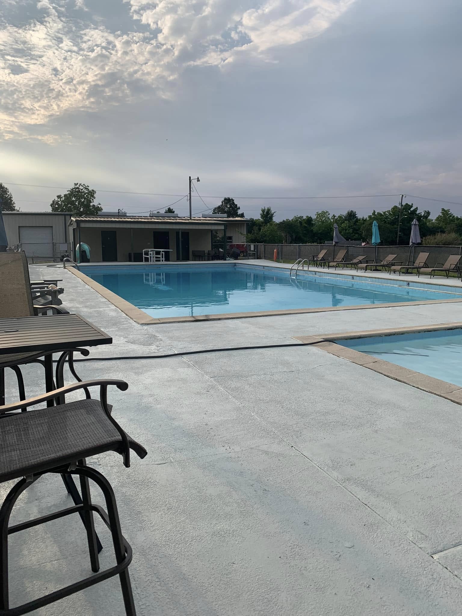 pool.jpg